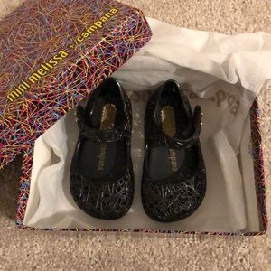 Mini Melissa black glitter zig zag sandal US 5